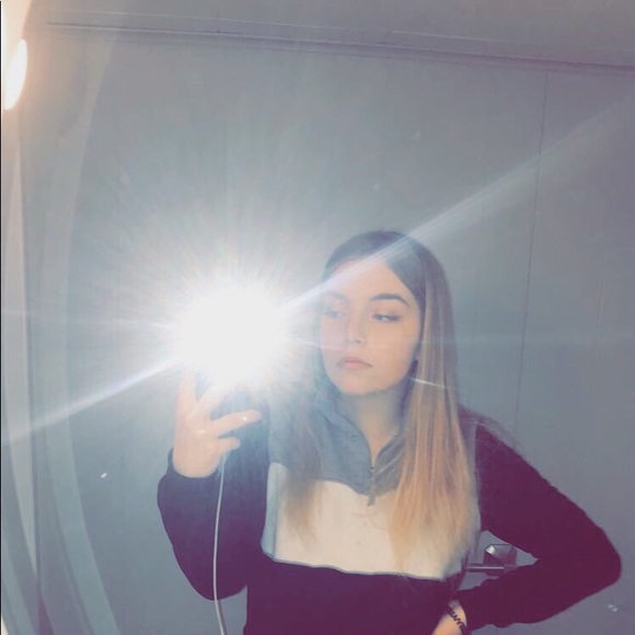 Meet your Posher, Allysa - Picture 1 of 1